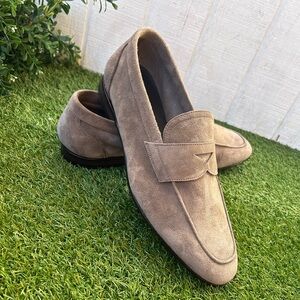 Bloomingdale’s men penny loafers grey suede size 9.5 
MADE IN ITALY NEW  no box